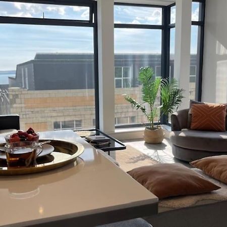 The Pad By The Beach Penthouse Apartment With Sunset And City Views Bournemouth Kültér fotó