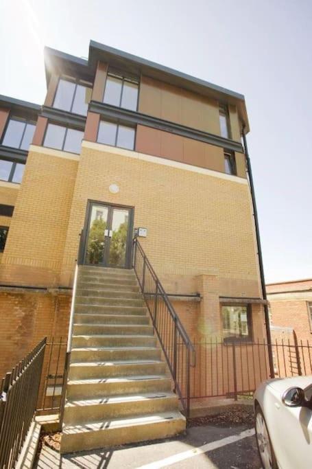The Pad By The Beach Penthouse Apartment With Sunset And City Views Bournemouth Kültér fotó
