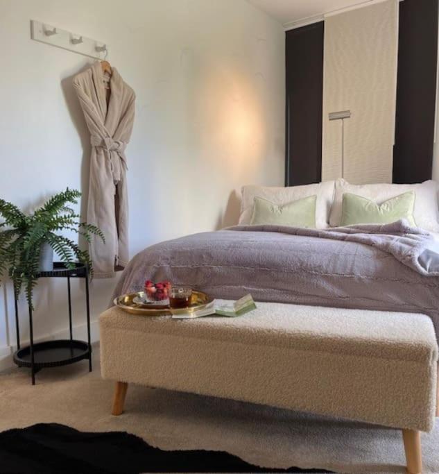 The Pad By The Beach Penthouse Apartment With Sunset And City Views Bournemouth Kültér fotó